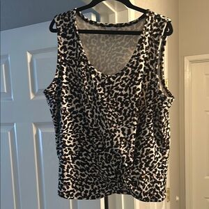 Leopard Print Sleeveless Top